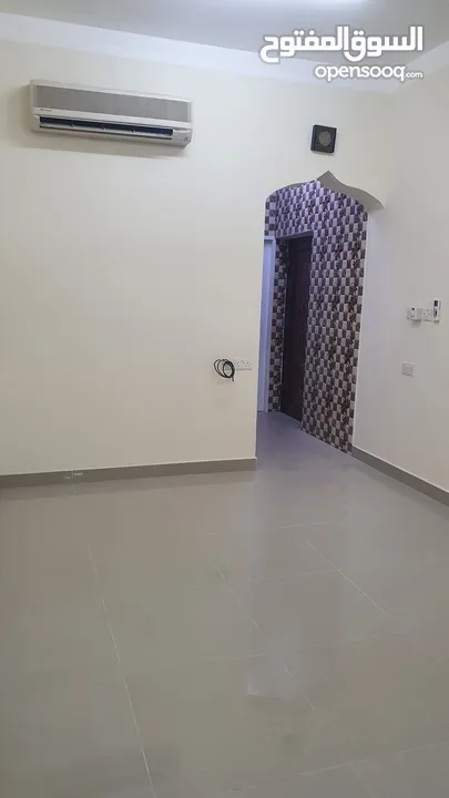 غرفة مع حمام ومطبخ بالحيل ش قريب الشارع العام 120RO I ROOM FOR RENT IN AL HAIL NO