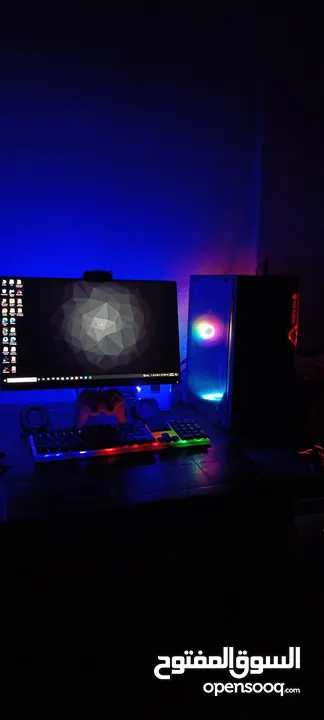 كمبيوتر لينوفا core i5 4460 الجيل الرابع جيمنج بستحمل جميع الالعاب  بحاله جديد استعمال خفيف
