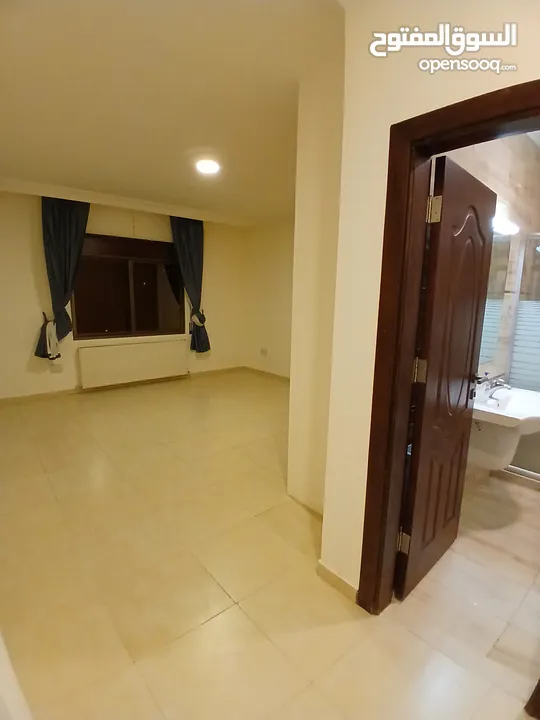 شقة للايجار في دير غبار
