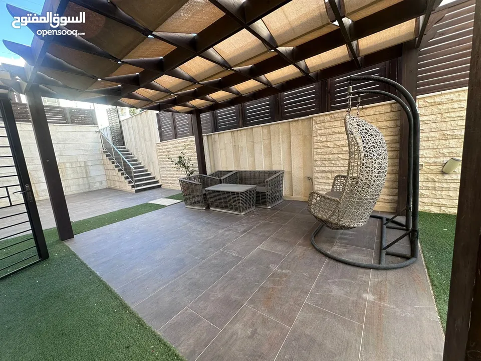 شقة للايجار #جديدة في منطقه الكرسي/ عفش مميز مع حديقة و مسبح خاص .. مساحه واسعة