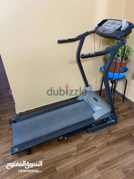 Lifegear Treadmill in excellent condition