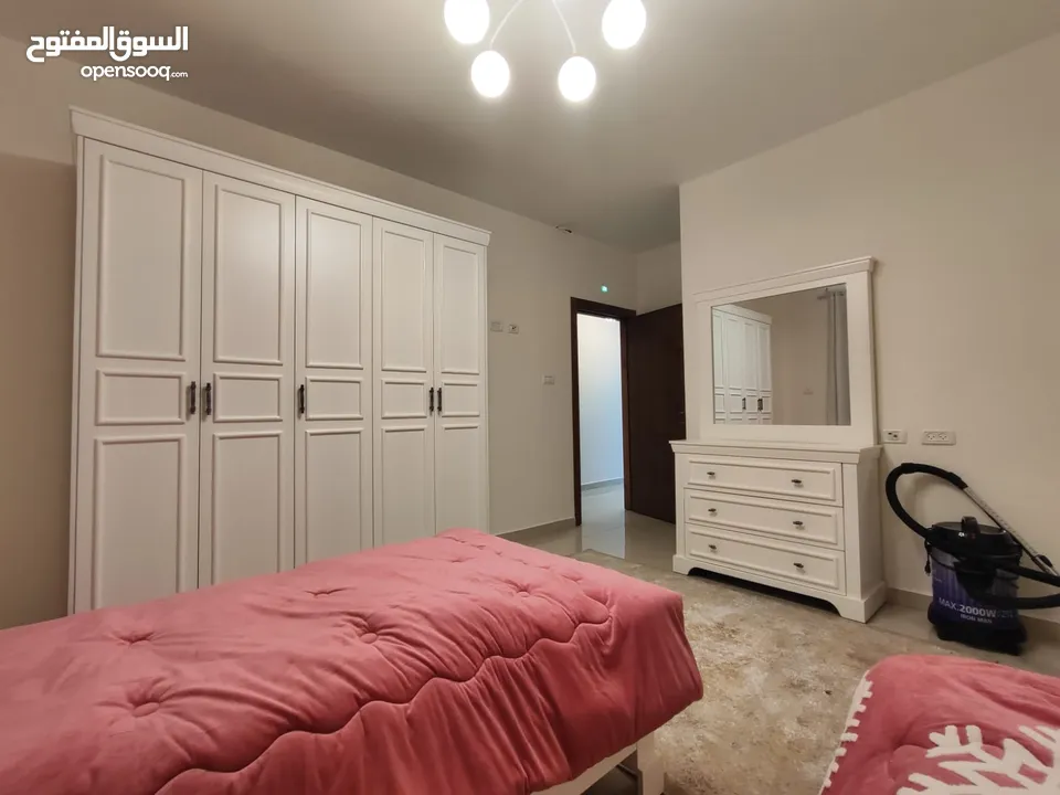 شقة مفروشة سوبر ديلوكس للإيجار – عين مصباح  قلب رام الله