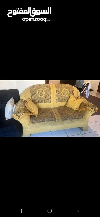 طقم كنب ثمن 8  مقاعد نضيف وا جديد