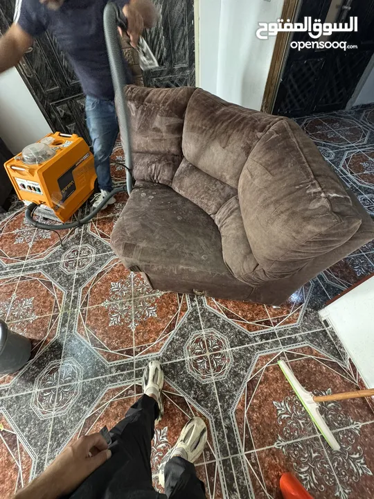 شركة ماستر كلين لخدمات تنضيف منازل ومحلات وشقق مكيت وسجاد كنب ومفروشات مشريع زجاجيه  بحدث المعدات