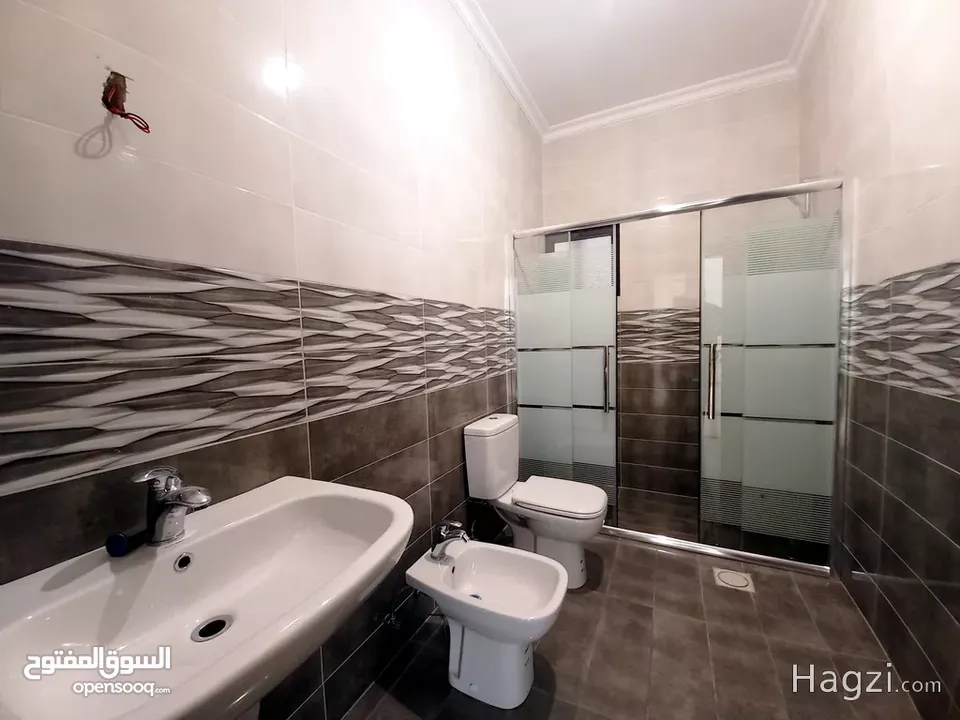 شقة غير مفروشة للايجار في عبدون  ( Property 33476 ) سنوي فقط