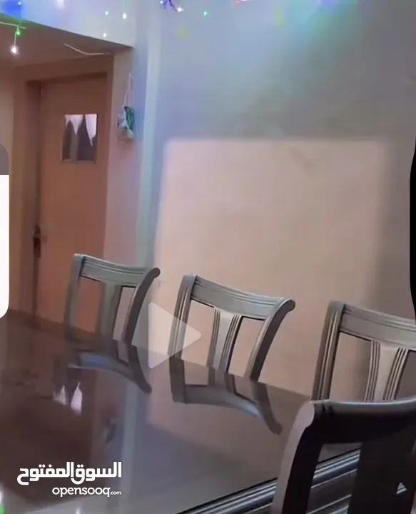 سفره طعام طاوله متر ونص و8كراسي قابل للتفاوض