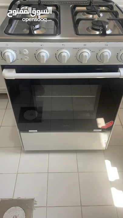 Midea 60x60 cm used white good stove all working