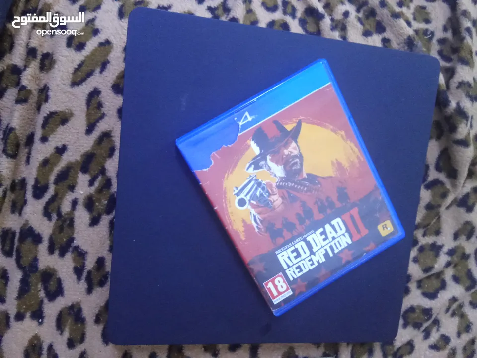 للبيعps4slim مستعمل شهرين
