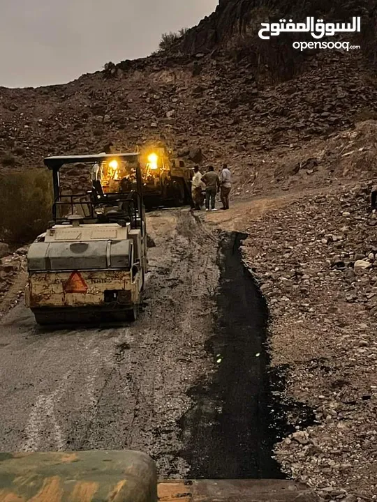 تزفيت ساحات وعزل اسطح