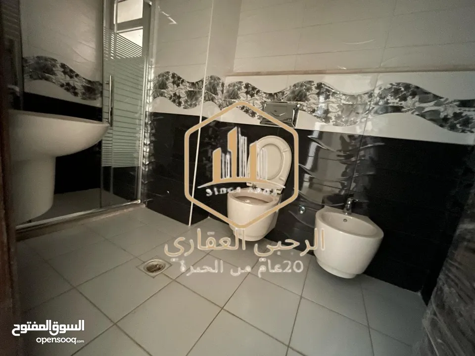 شقة / للايجار / لم تسكن / 3نوم / الجاردنز / 180 متر