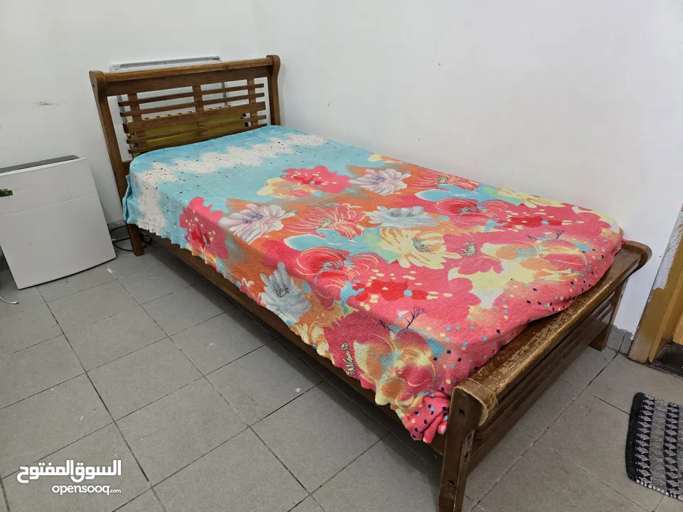 Rubber wood Single Bed Frame.