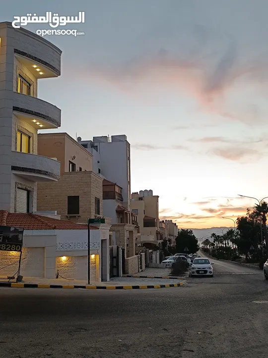 تملك الان شقة الاحلام بالعقبه تاسعه، اسعارمنافسه،وتشطيبات فلل،وموقع اطلاله بحريه دائمه ومقابل خدمات