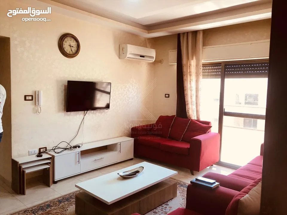 شقة مفروشة مميزة للبيع في شارع الجامعة