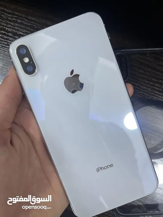 ايفون Xs Max للبيع بسعر حرق