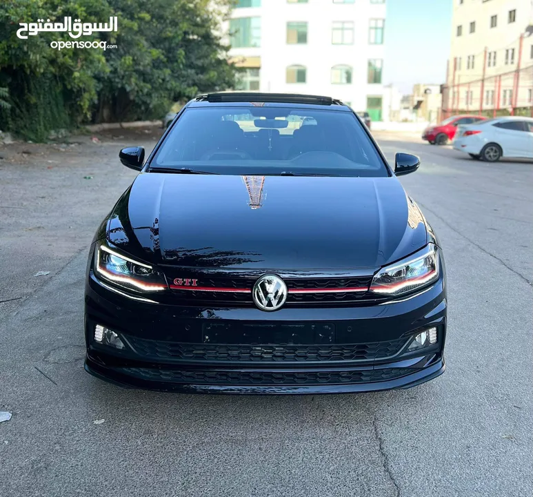 VW GTI 2000cc وقوة 207 حصان وقوة عزم 320 نيوتن