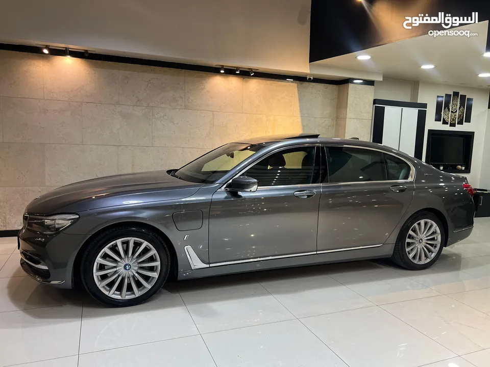 BMW 740Le 2017 وارد شركه ابو خضر مالك اول فل كامل اعلى تصنيف فحص كامل بحاله الوكاله