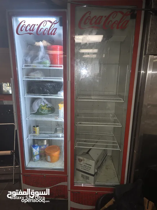 عدة مطعم برغر وبيتزا كاملا للبيع بسبب الاغلاق