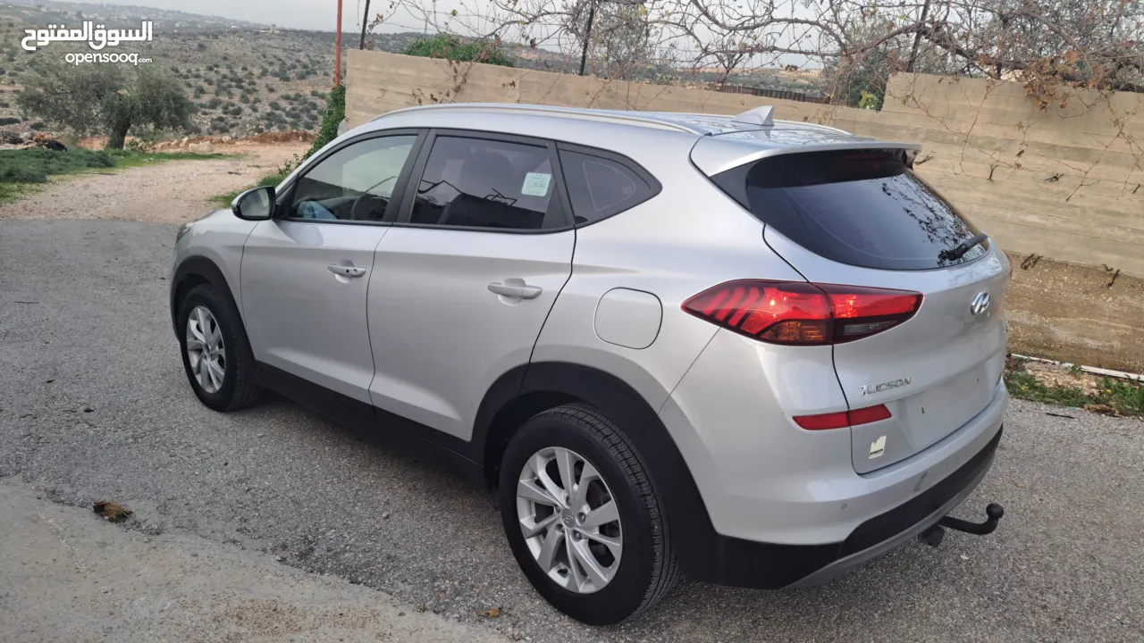 جيب هونداي توسان 2020 ديزل 4×4  يد اولا ولا غرام بويه 2000 تيربو بسعر لقطه الله يبارك