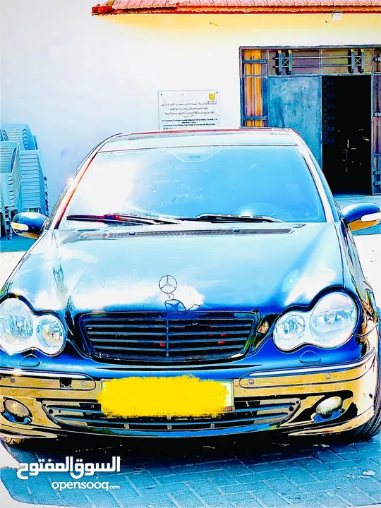 مرسيدس  ديزل موديل 2004 في الكراتين