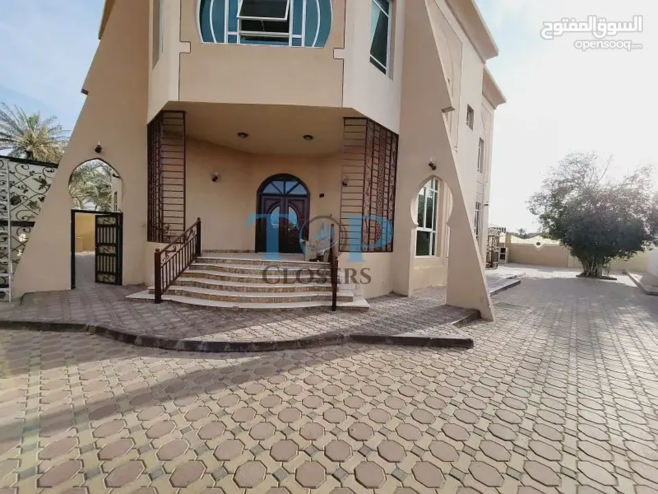 فيلا للايجار السنوي /الصاروج/ villa 4 rent sarooj (one of a kind)