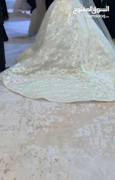 فستان زفاف للبيع استعمال مره
