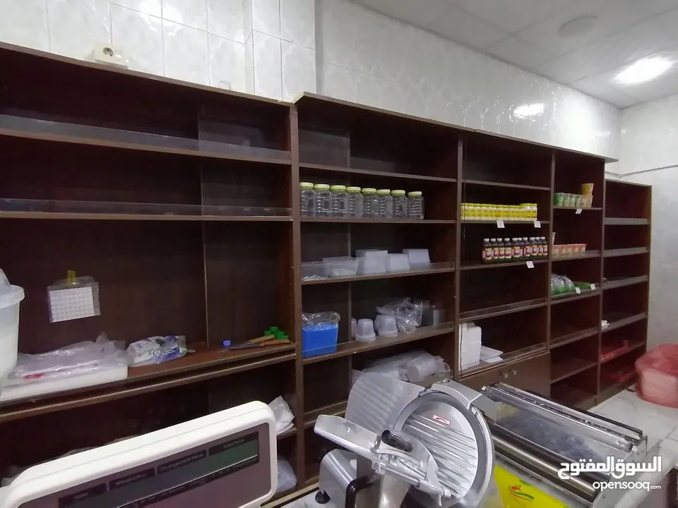معدات تجهيز سوبر ماركت ومحلات الالبان و الدواجن