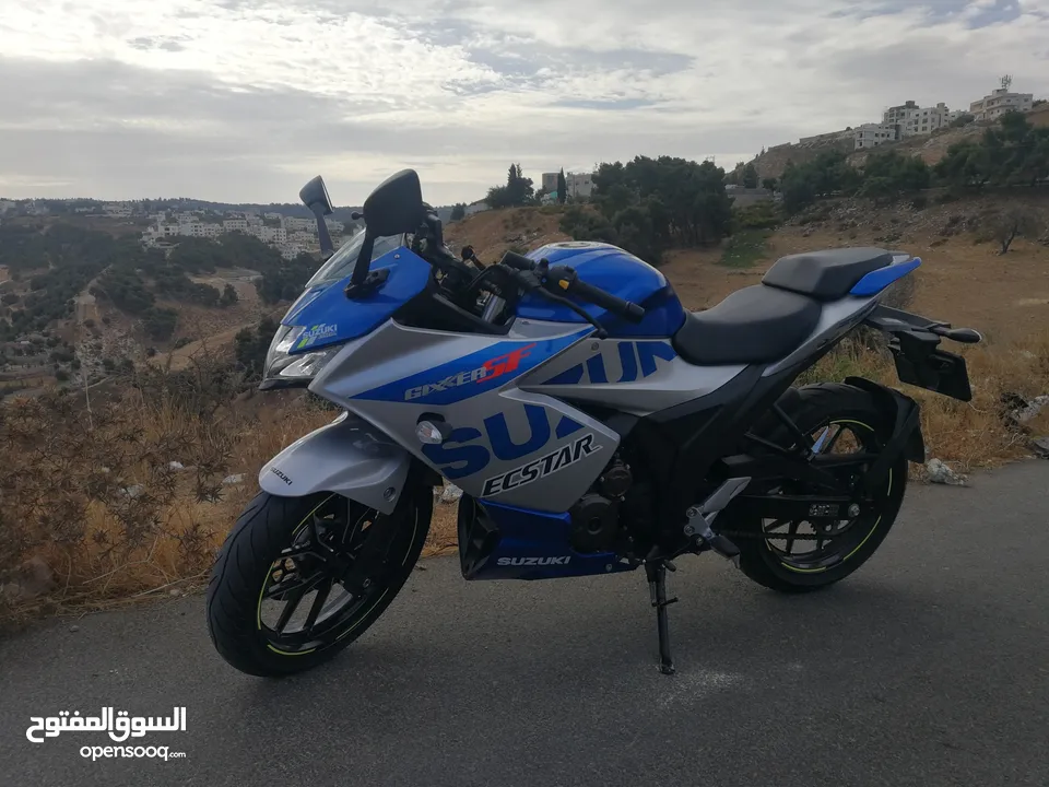 دراجة للبيع GIXXER 250sf