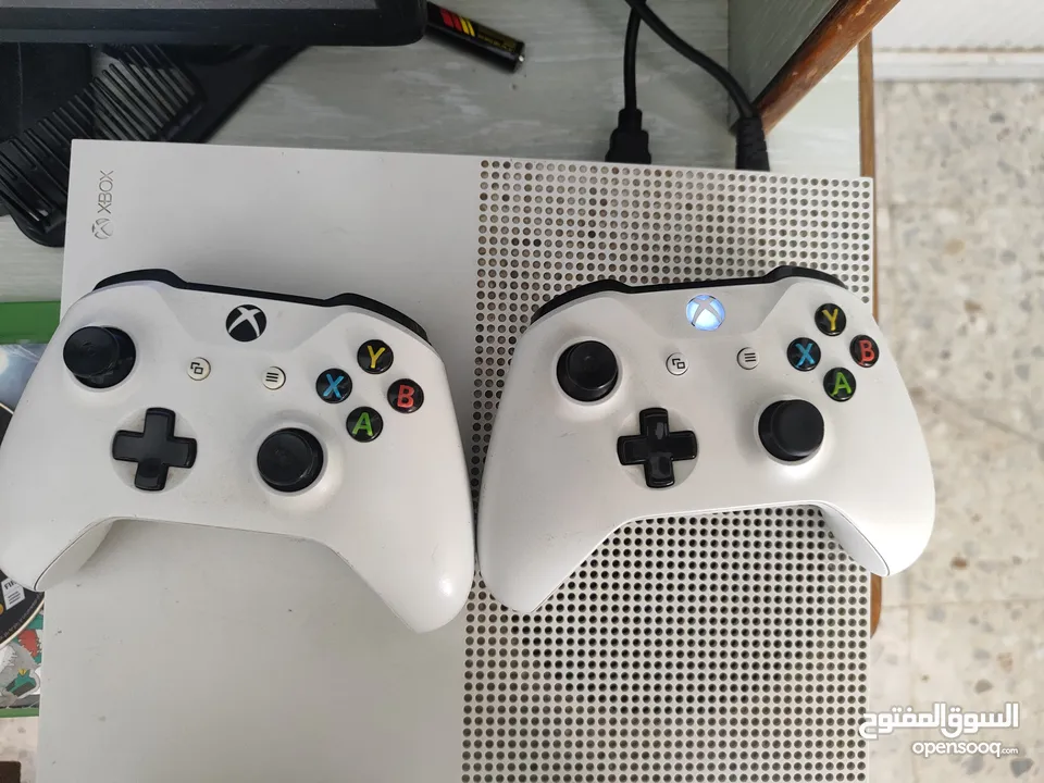 ايادي اكس بوكس وان اس. فقط. بدون الاكس بوكس