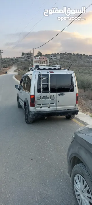 فرد كونكت 2007 بخاخ كهربا سياره منفوضه مكنيكيات مزقان شغال خاليه من القص الطولي ولعرضي على الكاش 33