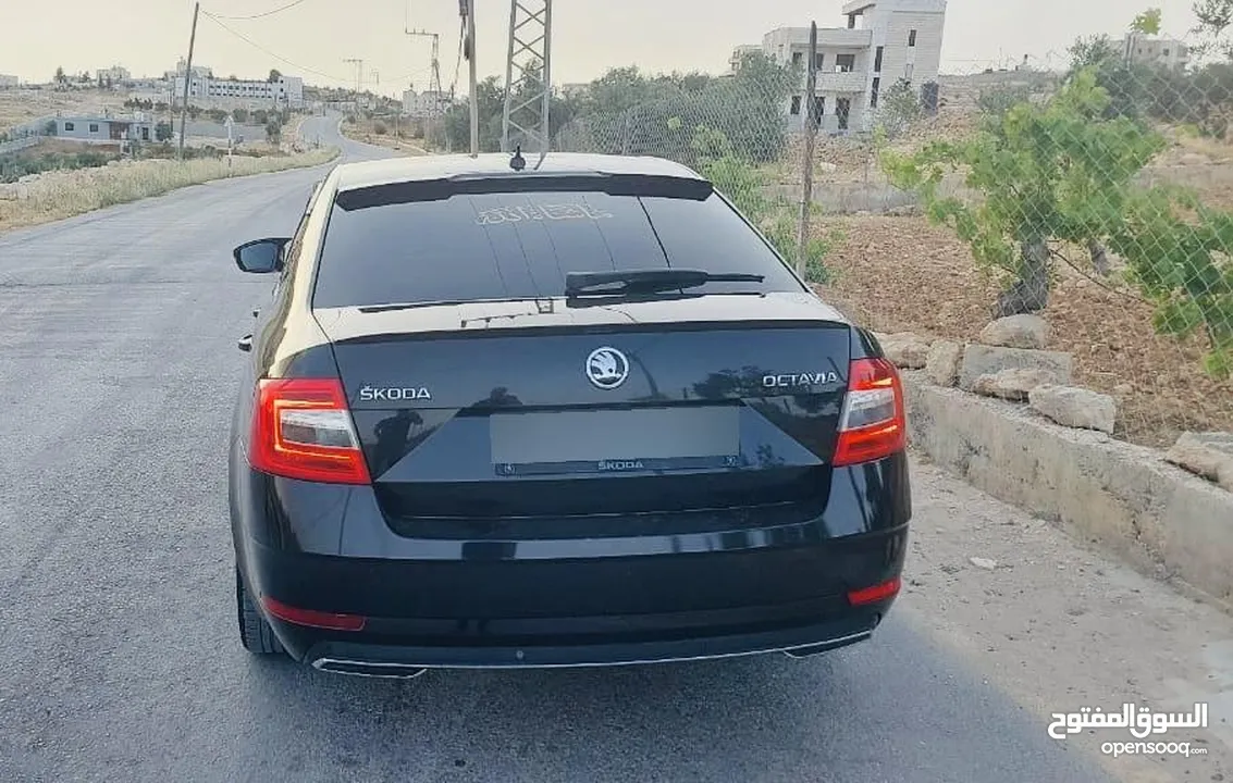سيارة سكودا اكتافيا  صلاة النبي السياره ممتازه فل الفل مش ناقصه اشي  قير ماتور هيئة ممتاز