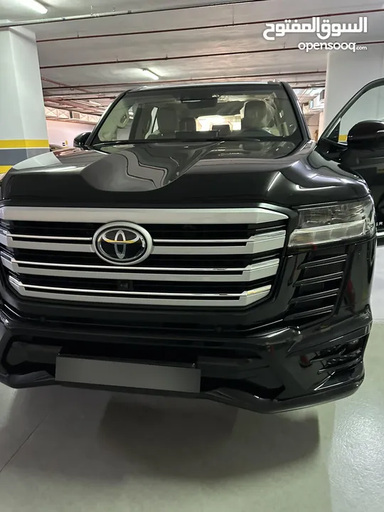 لاند كروز GXR 2024 TWIN TERBO كويت جديد زيرو فل اضافات اصلي 100% شاشات خلفيه خمس كاميرات للجادين فقط