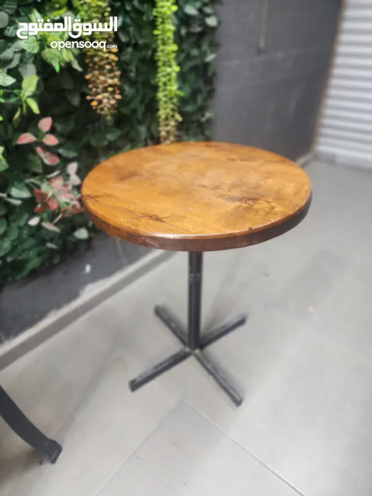 عدة مطعم للبيع