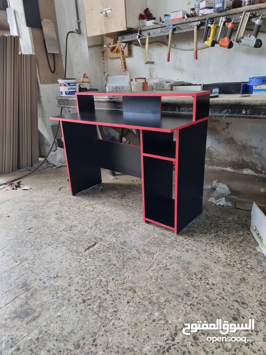 مكتب الجيمنج تناسب الجميع اطلبها الآن  من لامينيت للأثاث المكتبي توصيل وتركيب مجاني داخل عمان
