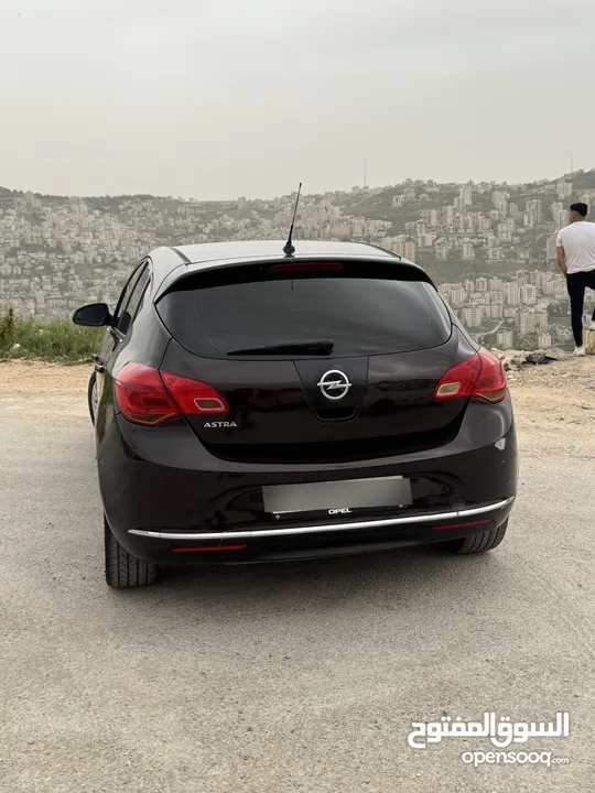 Opel astra j اوبل استرا ج 2013 للبيع على كاش فقط سياره فل فل