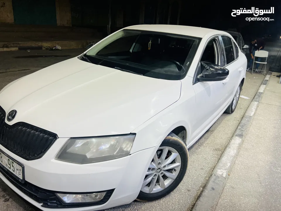 سكودا اوكتافيا 2015