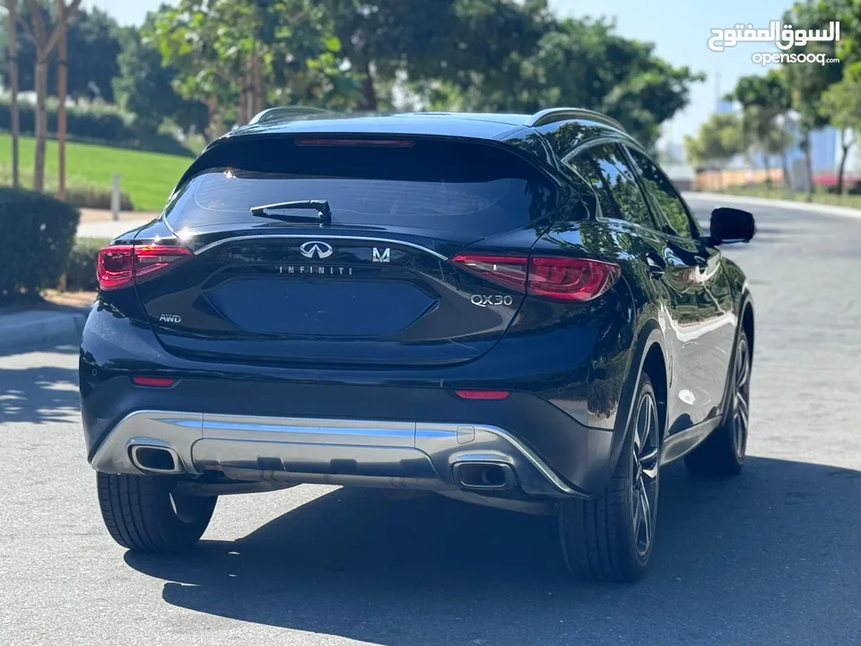 INFINITI Q30 SPORT AWD 2018