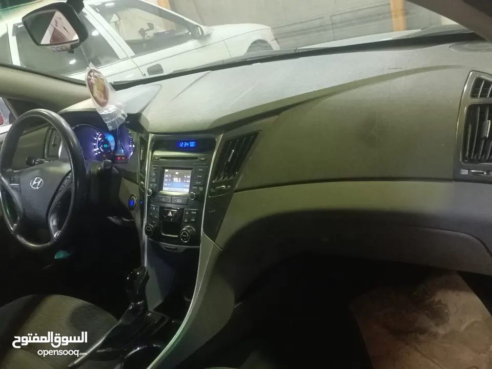 هونداي سوناتا هايبرد وارد امريكي فحص كامل خصوصي اصلي استخدام شخصي بحالة الوكالة بسعر مغري جدا 7300 د