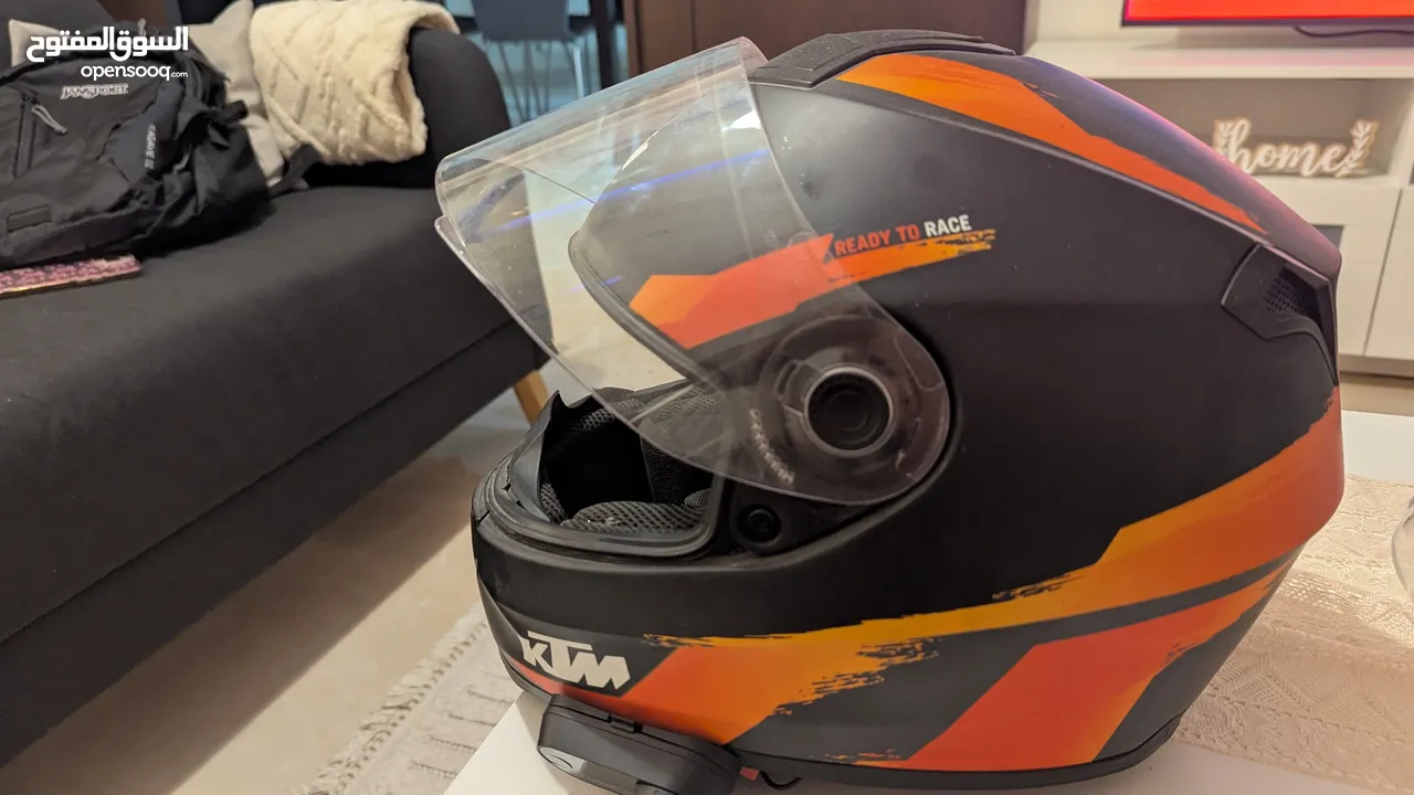 خوذة KTM استعمال قليل دون خدش ECE22 بحالة ممتازة جدا حجم XL