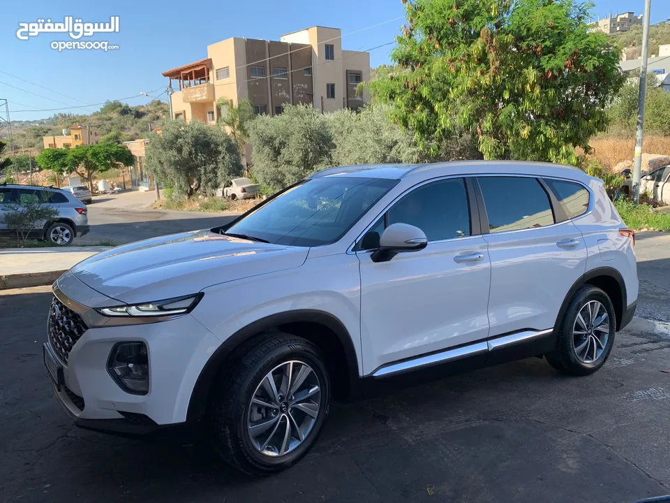 سنتافي 2019بالرخصة ركاب 6+1دهان شركة عداد 45الف فل فل اضافات ومواصفات ماتور 2000_ديزل امكانية البدل