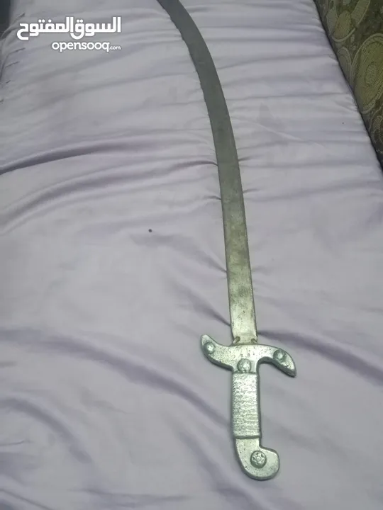 سيف عتماني انتيكا على فحص