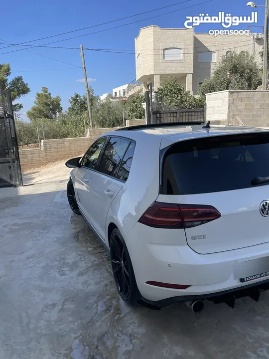 جولف Gti للبيع عل كاش