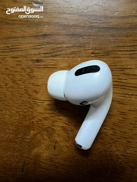 AirPods Pro 1ايربودز برو الجيل الأول