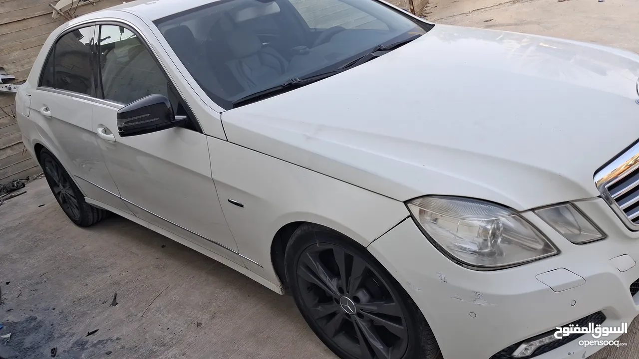 مرسيدس اي 200 2012