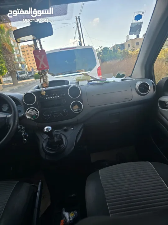 سيارة ستروين بيرلينجو موديل 2018