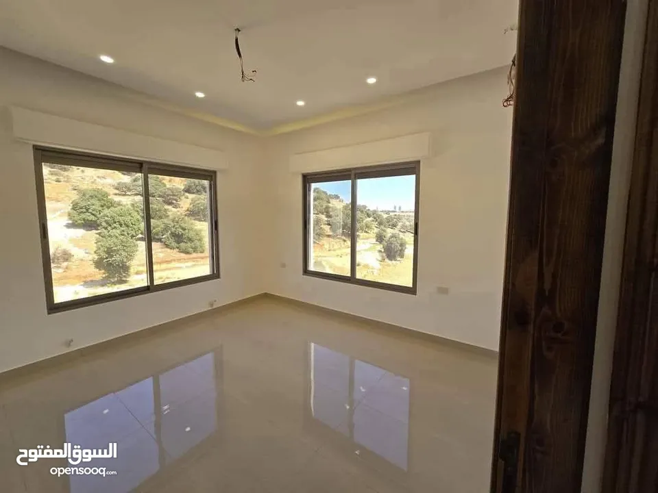 شقه ارضيه للأيجار في اجمل مناطق دابوق قرب بيت الزيارة الرهبات الورديه مساحه 240m وحديقة 300m
