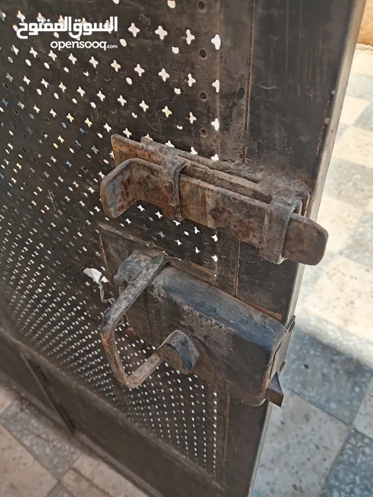 باب مستعمل للبيع