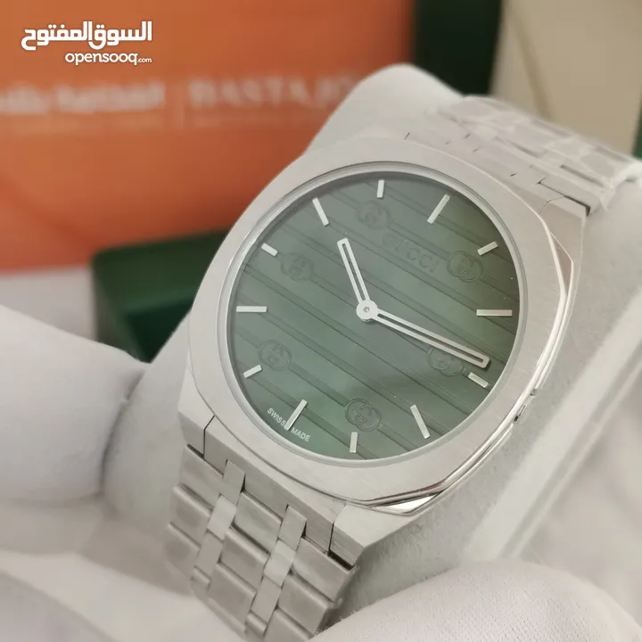 الساعة التريند جوتشي ... الرفيعة ... بسمك كريدت كارد ..... نسخة عالية الجودة .... ،،A7+  متوفرة الان