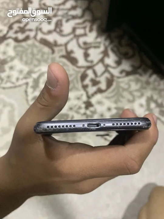 ايفون 8بلس نضيف 64 قيقا بسعر مغري