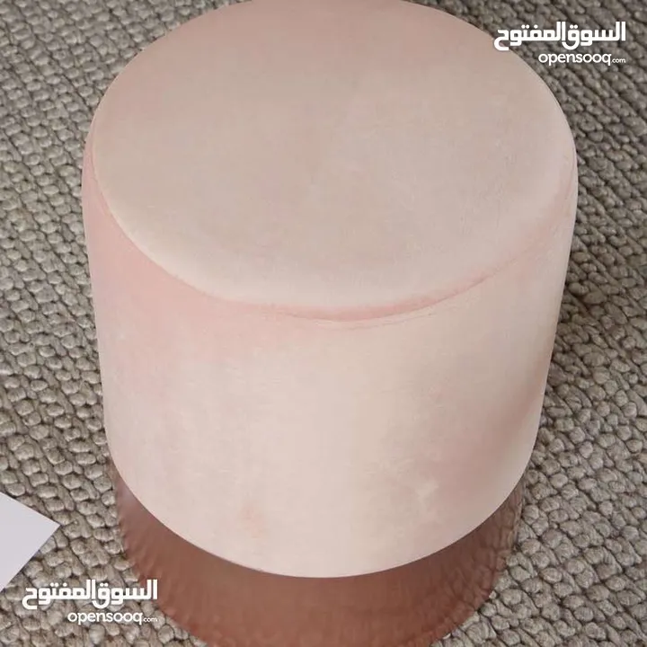 2 types of pink ottomans