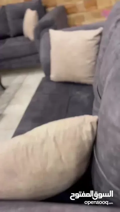 طقم كنب مع طاولات فخم جدا